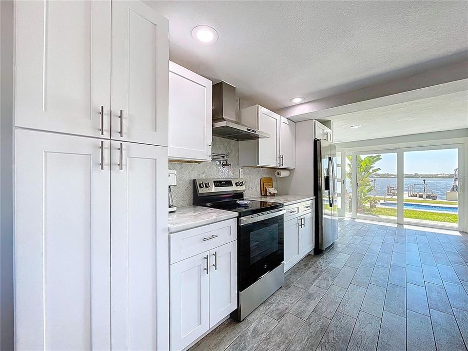 En Venta: $750,000 (3 camas, 3 baños, 2120 Pies cuadrados)