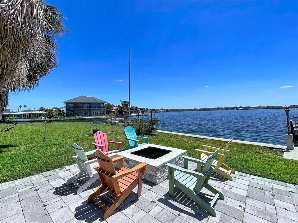 En Venta: $750,000 (3 camas, 3 baños, 2120 Pies cuadrados)