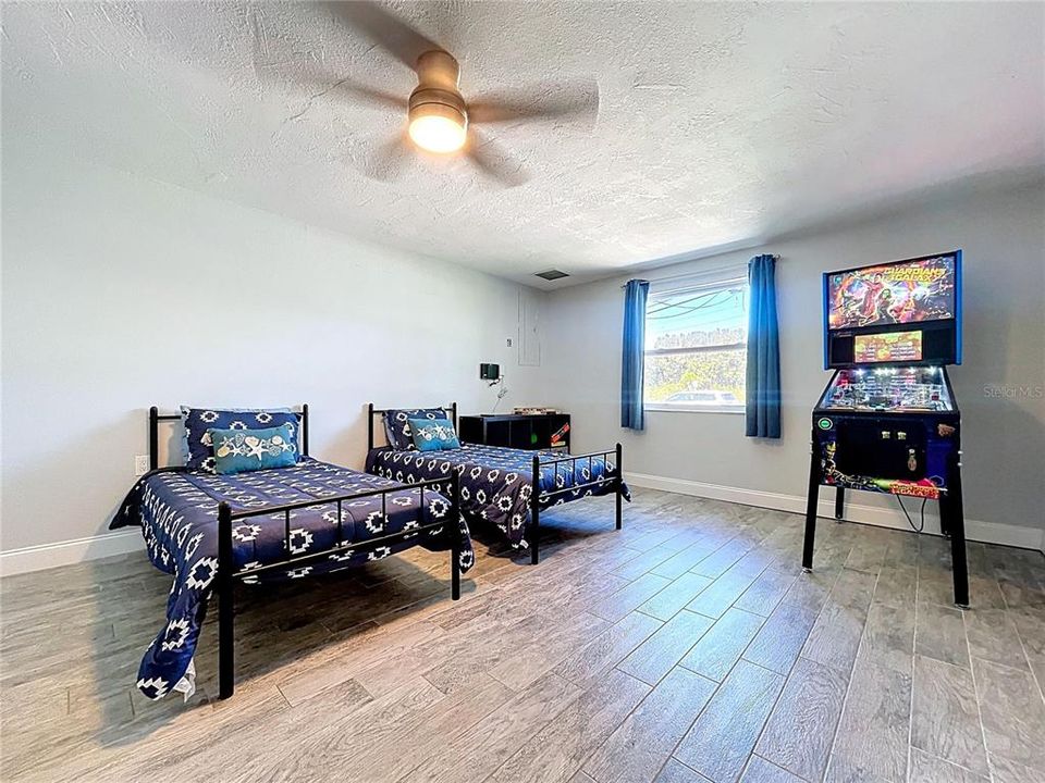 En Venta: $750,000 (3 camas, 3 baños, 2120 Pies cuadrados)