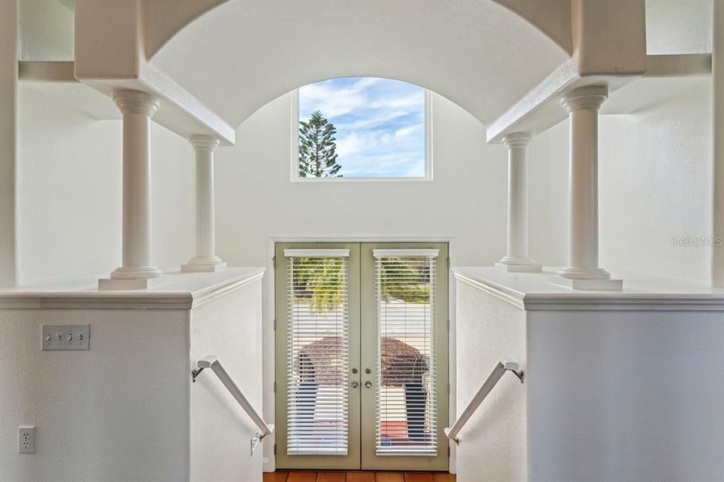 En Venta: $489,000 (3 camas, 2 baños, 2024 Pies cuadrados)