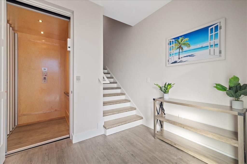 В аренду: $9,000 (3 спален, 3 ванн, 2420 Квадратных фут)
