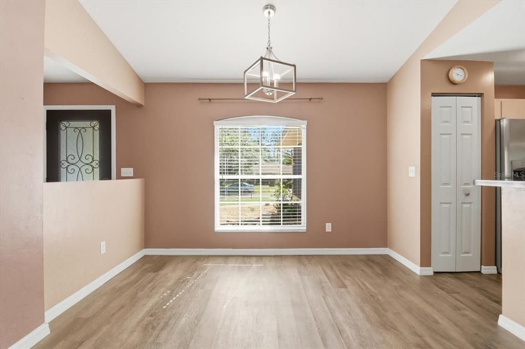 Active With Contract: $289,900 (4 beds, 2 baths, 1753 Square Feet)