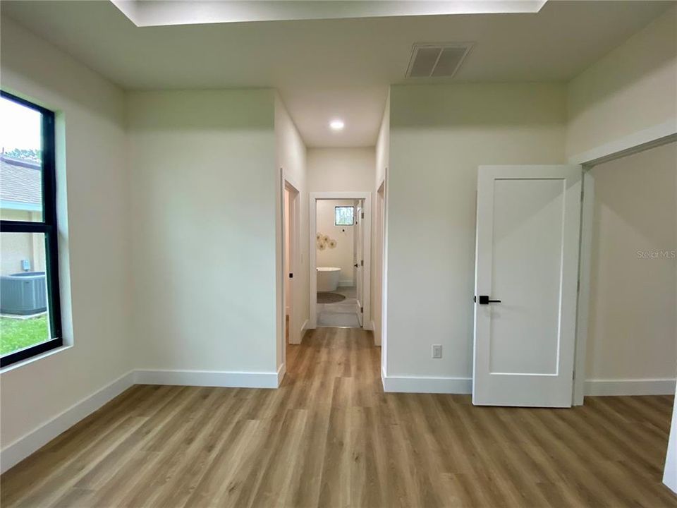 Activo con contrato: $395,000 (3 camas, 2 baños, 1744 Pies cuadrados)