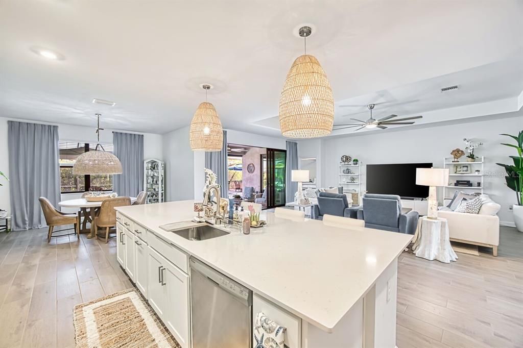 For Sale: $692,000 (3 beds, 3 baths, 2445 Square Feet)