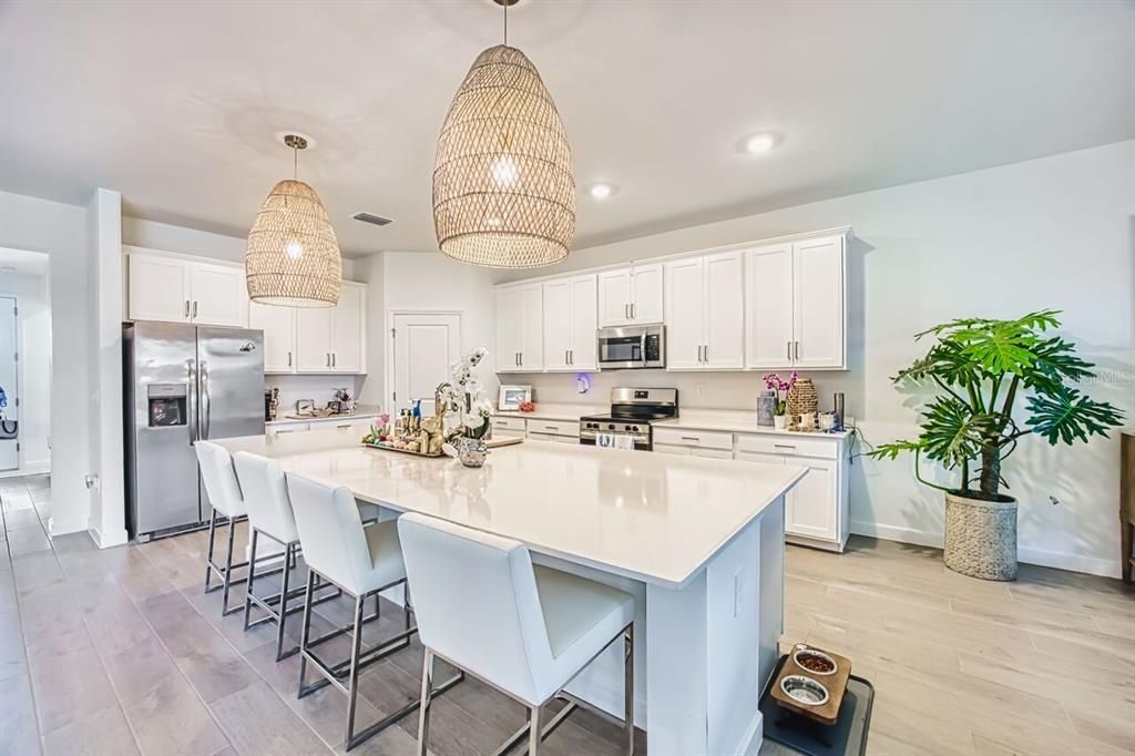 For Sale: $692,000 (3 beds, 3 baths, 2445 Square Feet)