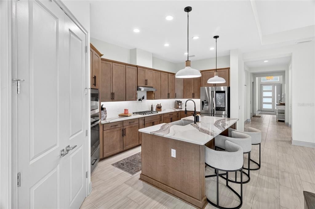 For Sale: $815,000 (4 beds, 3 baths, 2669 Square Feet)