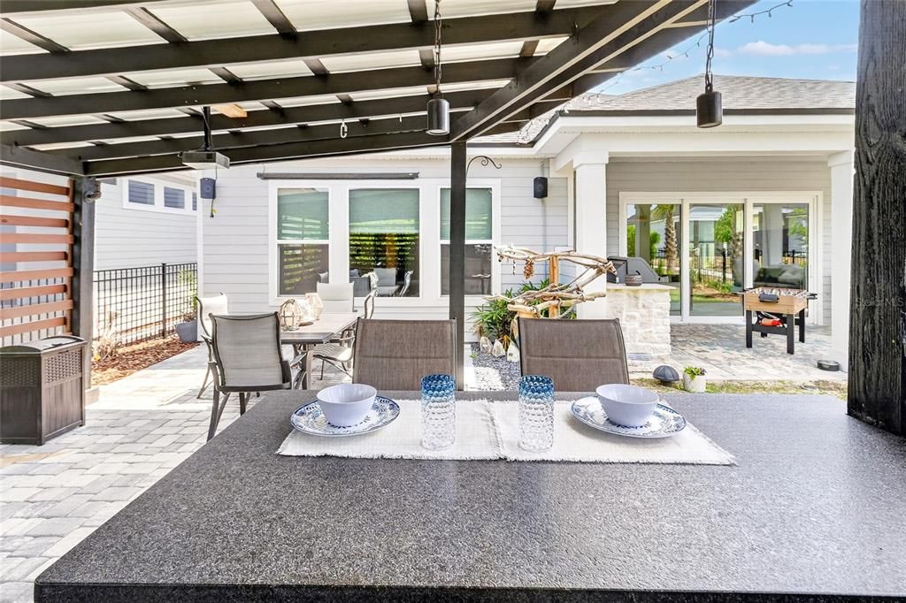 For Sale: $815,000 (4 beds, 3 baths, 2669 Square Feet)