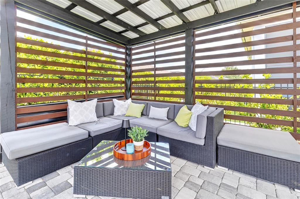 For Sale: $815,000 (4 beds, 3 baths, 2669 Square Feet)