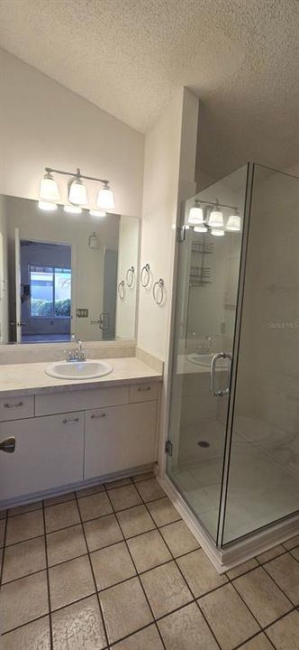 For Rent: $2,245 (2 beds, 2 baths, 1214 Square Feet)