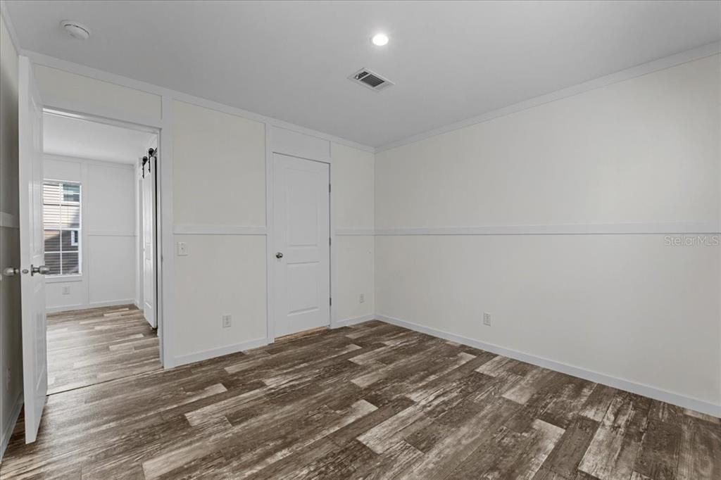 For Sale: $199,999 (3 beds, 2 baths, 1027 Square Feet)