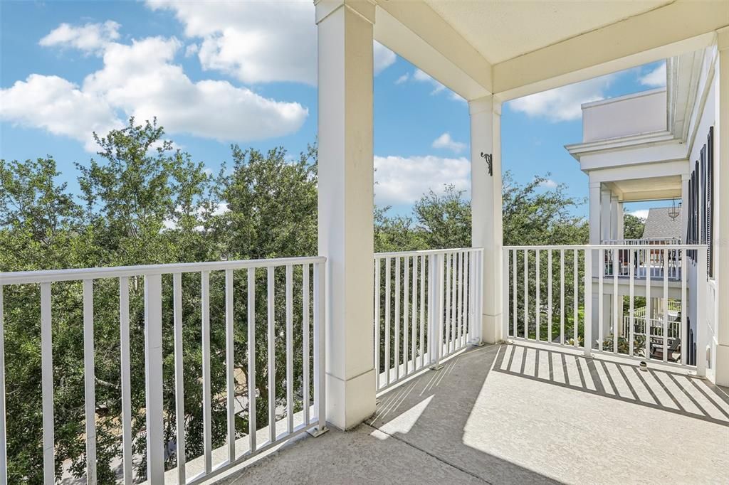 For Sale: $610,000 (3 beds, 2 baths, 1307 Square Feet)