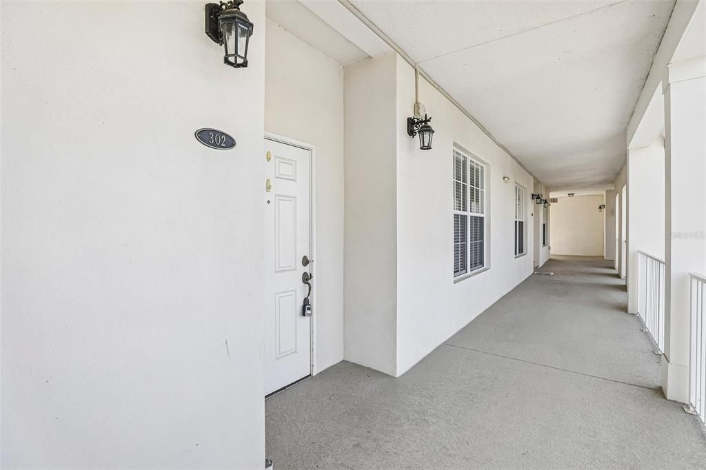 For Sale: $610,000 (3 beds, 2 baths, 1307 Square Feet)