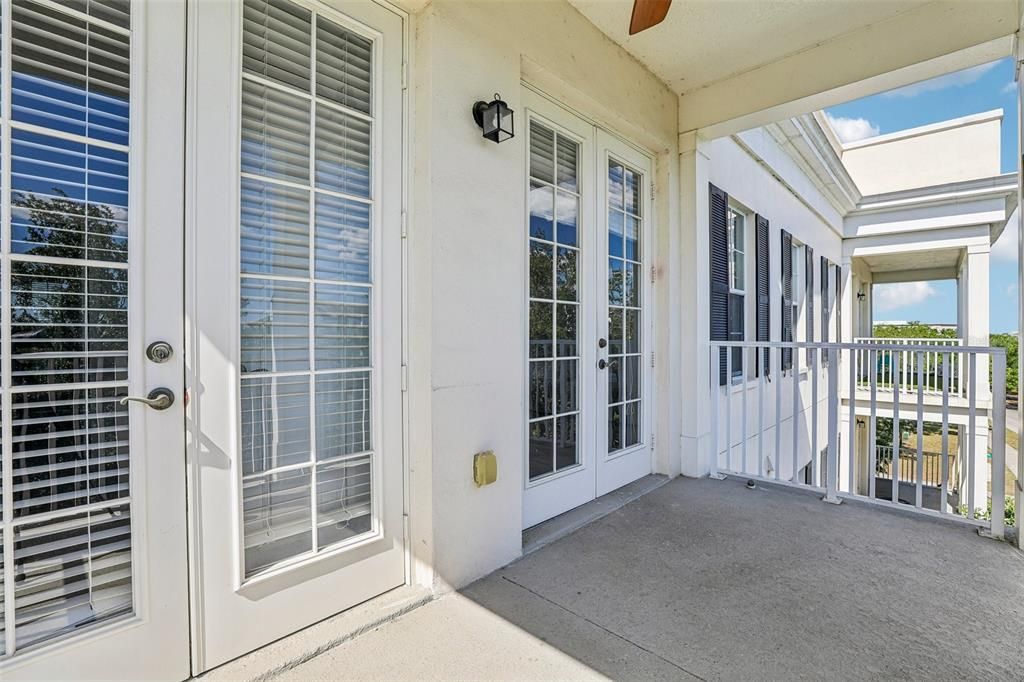 For Sale: $610,000 (3 beds, 2 baths, 1307 Square Feet)
