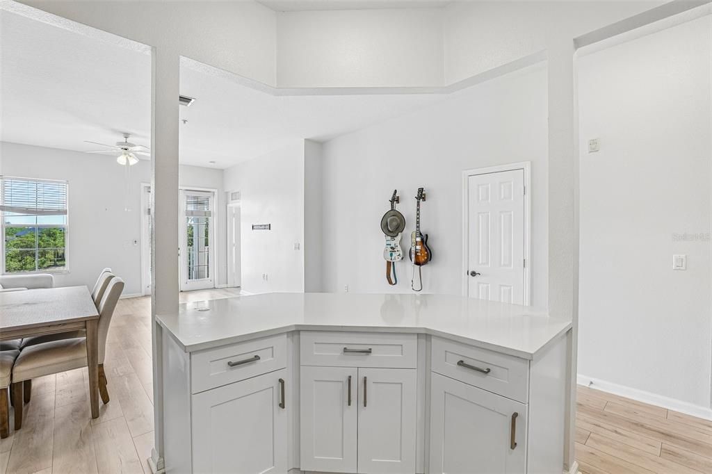 For Sale: $610,000 (3 beds, 2 baths, 1307 Square Feet)