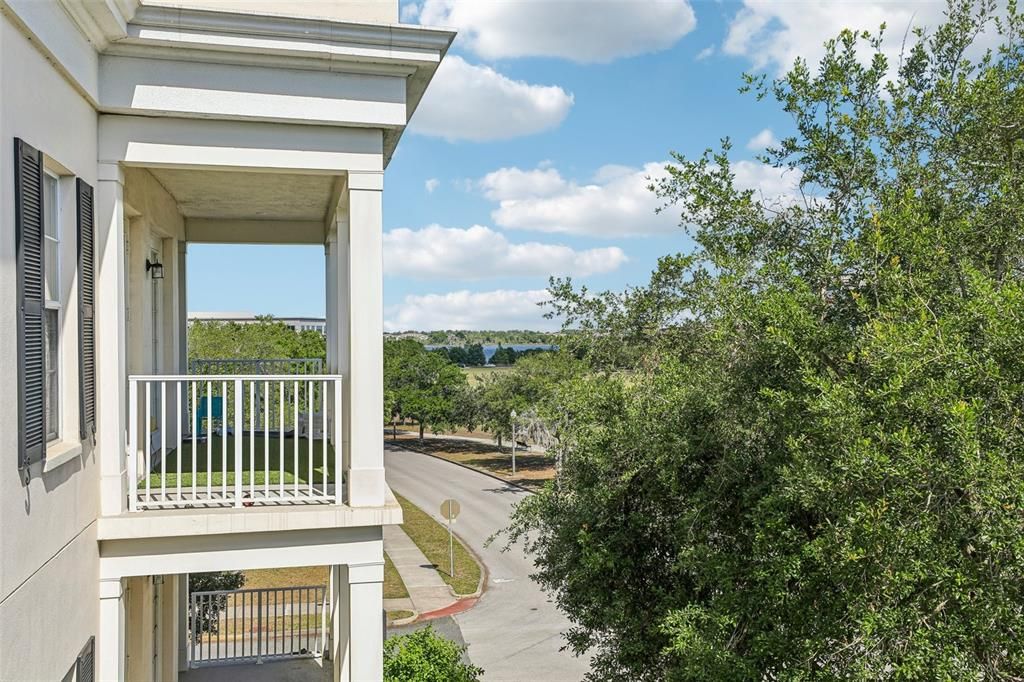 For Sale: $610,000 (3 beds, 2 baths, 1307 Square Feet)