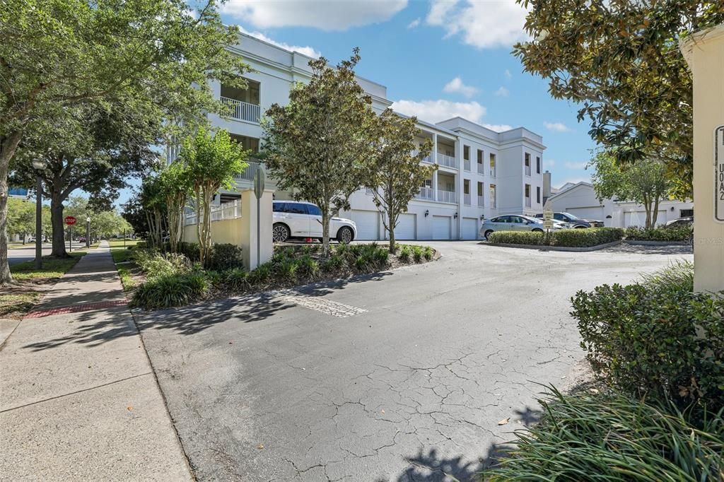For Sale: $610,000 (3 beds, 2 baths, 1307 Square Feet)