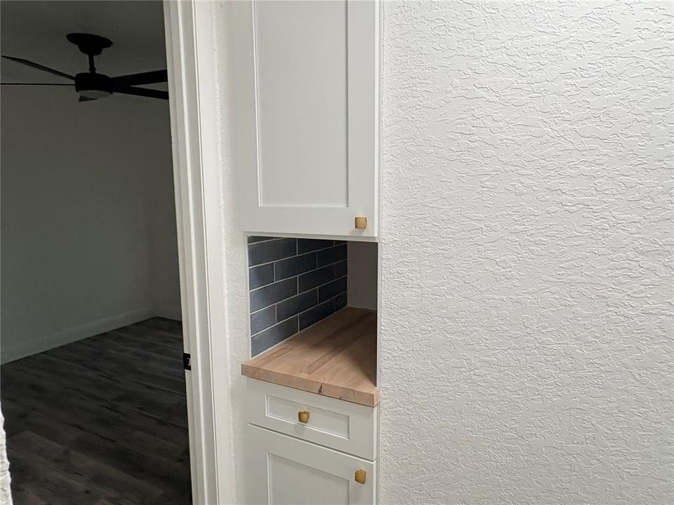 Activo con contrato: $234,900 (3 camas, 2 baños, 1032 Pies cuadrados)