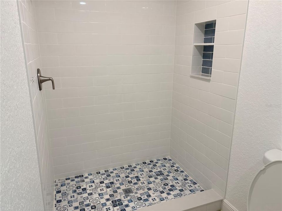 Activo con contrato: $234,900 (3 camas, 2 baños, 1032 Pies cuadrados)