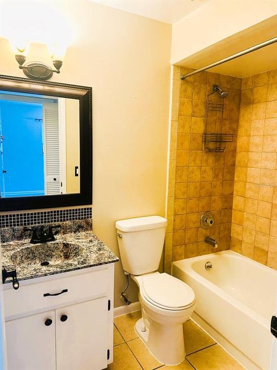 For Rent: $1,425 (2 beds, 2 baths, 1065 Square Feet)
