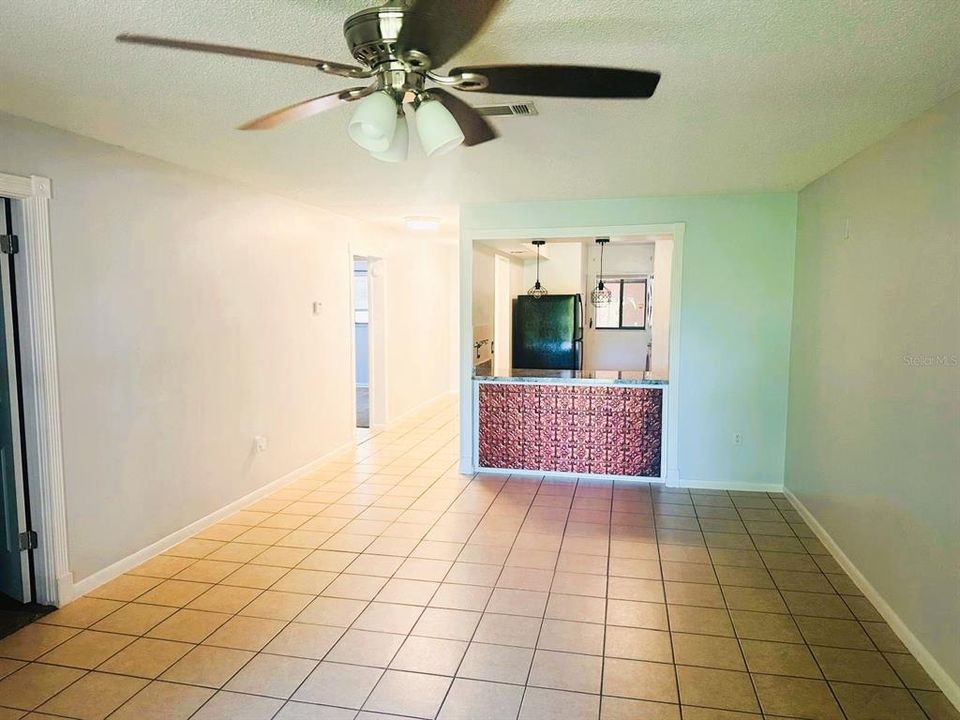 For Rent: $1,425 (2 beds, 2 baths, 1065 Square Feet)