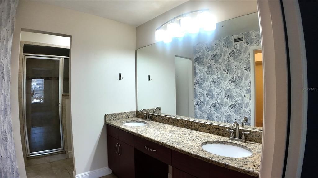 Active With Contract: $1,750 (2 beds, 2 baths, 1110 Square Feet)