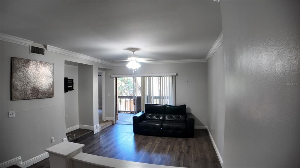 Active With Contract: $1,750 (2 beds, 2 baths, 1110 Square Feet)