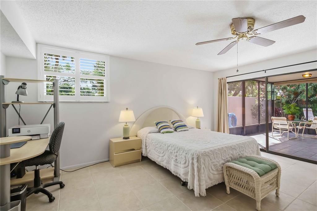 For Sale: $325,000 (3 beds, 2 baths, 1468 Square Feet)