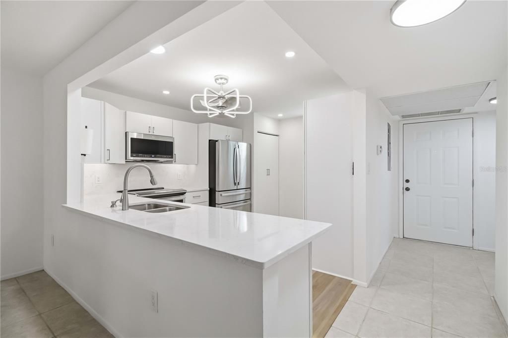 For Sale: $325,000 (3 beds, 2 baths, 1468 Square Feet)
