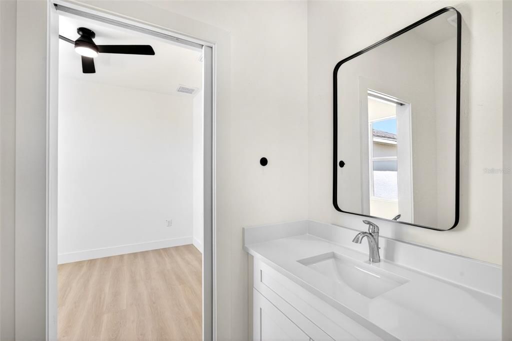For Sale: $435,000 (4 beds, 2 baths, 1915 Square Feet)