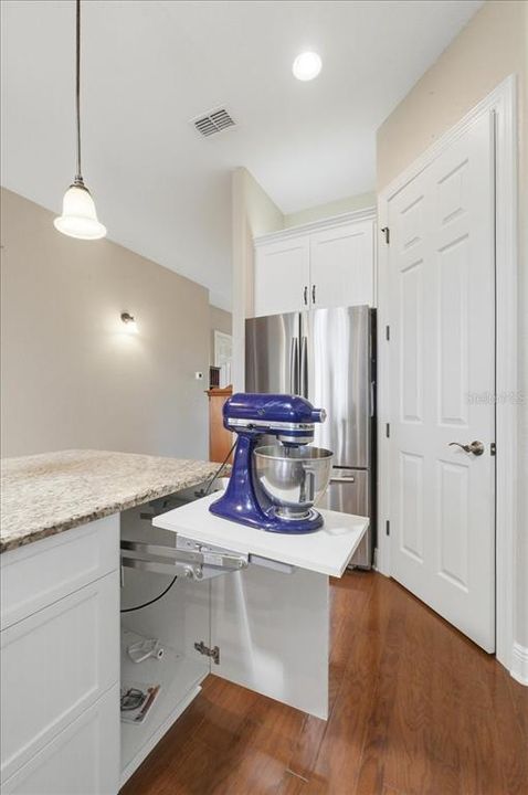 For Sale: $499,000 (2 beds, 2 baths, 1739 Square Feet)