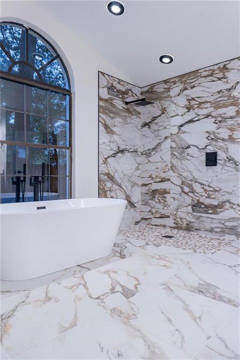 Active With Contract: $569,900 (4 beds, 3 baths, 2882 Square Feet)