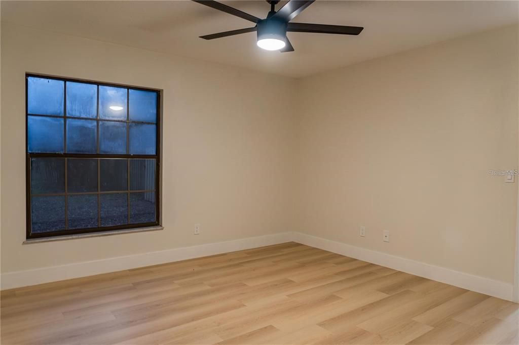 Active With Contract: $569,900 (4 beds, 3 baths, 2882 Square Feet)