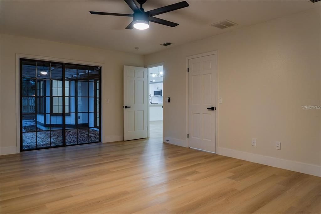 Active With Contract: $569,900 (4 beds, 3 baths, 2882 Square Feet)