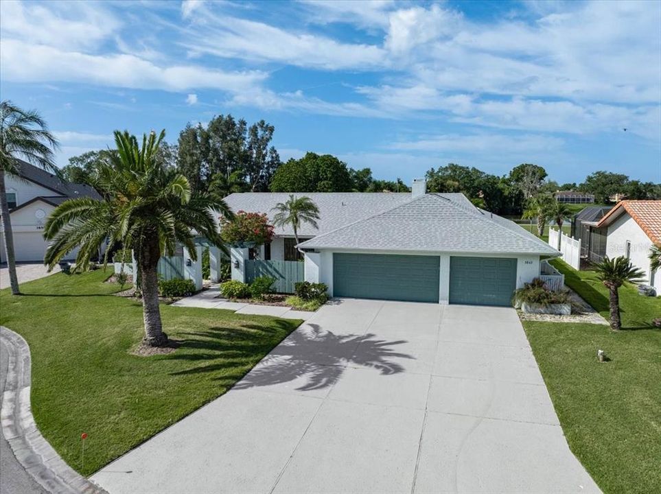 Active With Contract: $775,000 (4 beds, 2 baths, 2553 Square Feet)