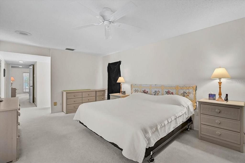 Active With Contract: $775,000 (4 beds, 2 baths, 2553 Square Feet)