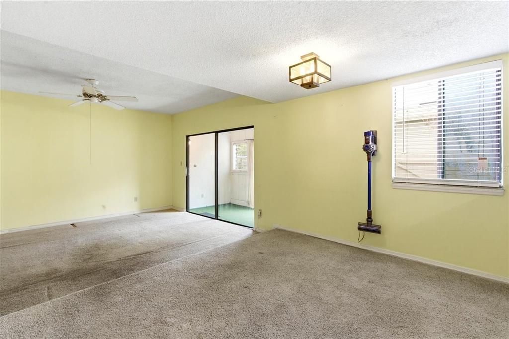For Sale: $150,000 (3 beds, 2 baths, 1231 Square Feet)