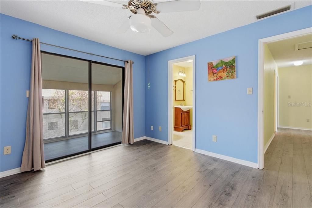 For Sale: $150,000 (3 beds, 2 baths, 1231 Square Feet)