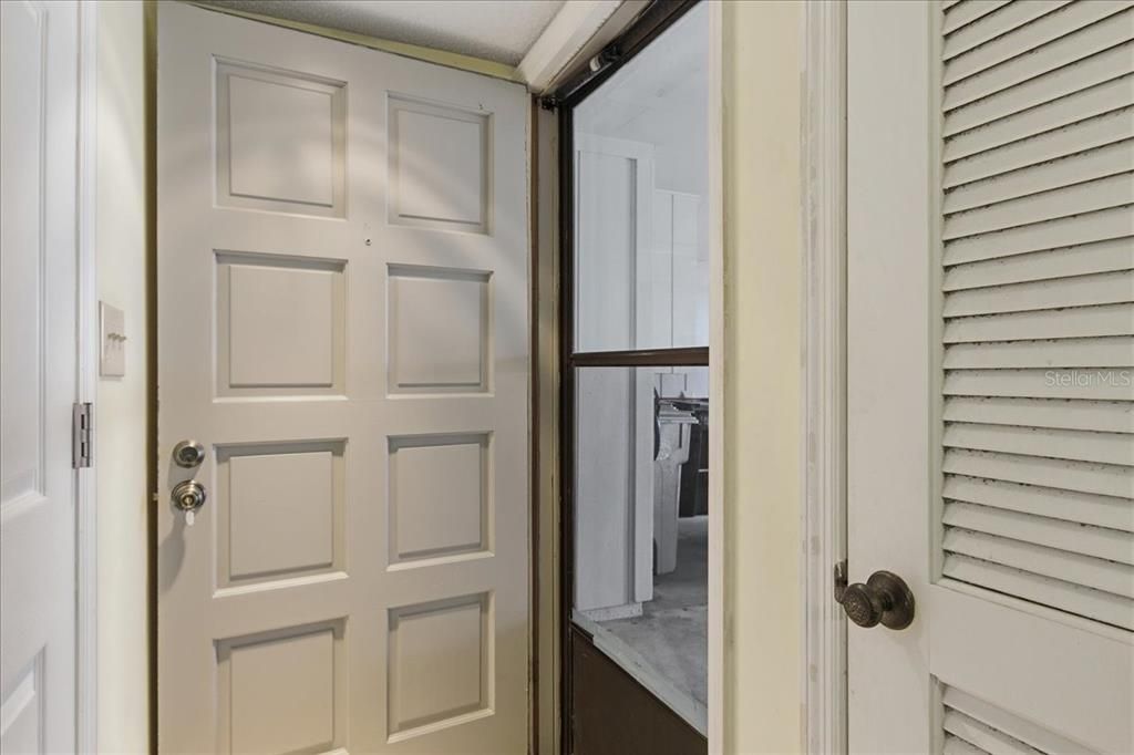 For Sale: $150,000 (3 beds, 2 baths, 1231 Square Feet)