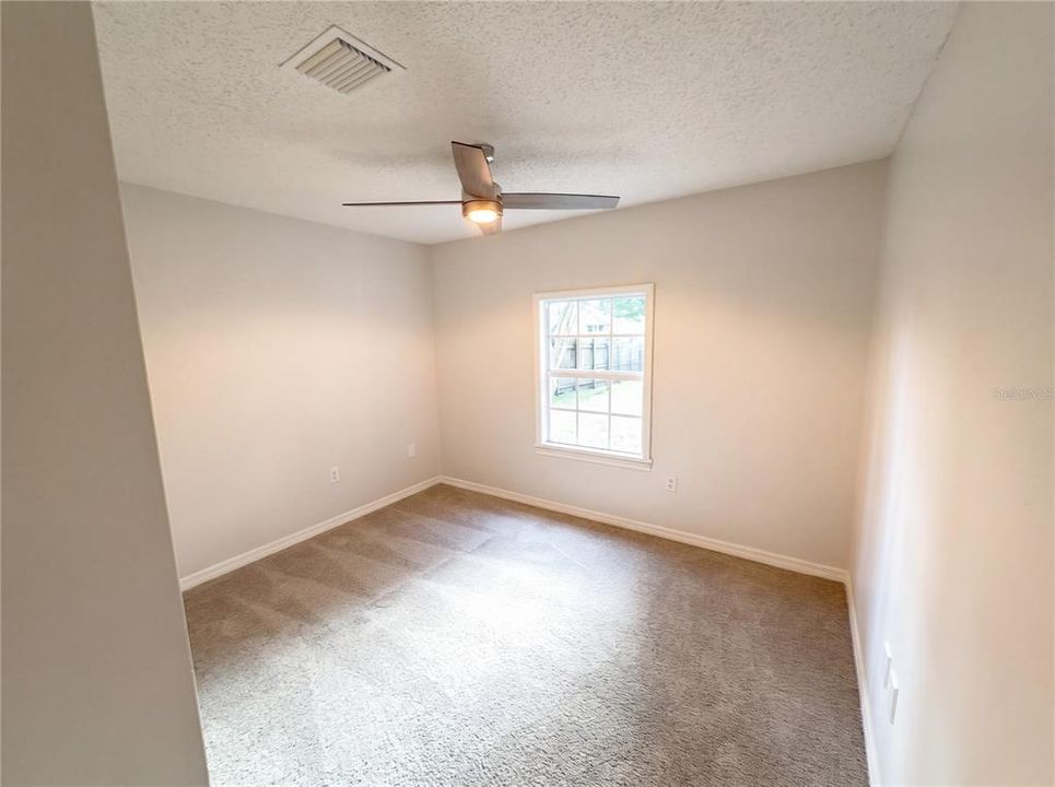 For Sale: $271,000 (4 beds, 2 baths, 1176 Square Feet)