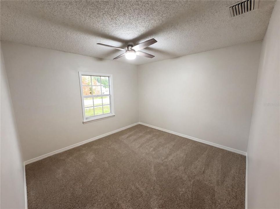 For Sale: $271,000 (4 beds, 2 baths, 1176 Square Feet)