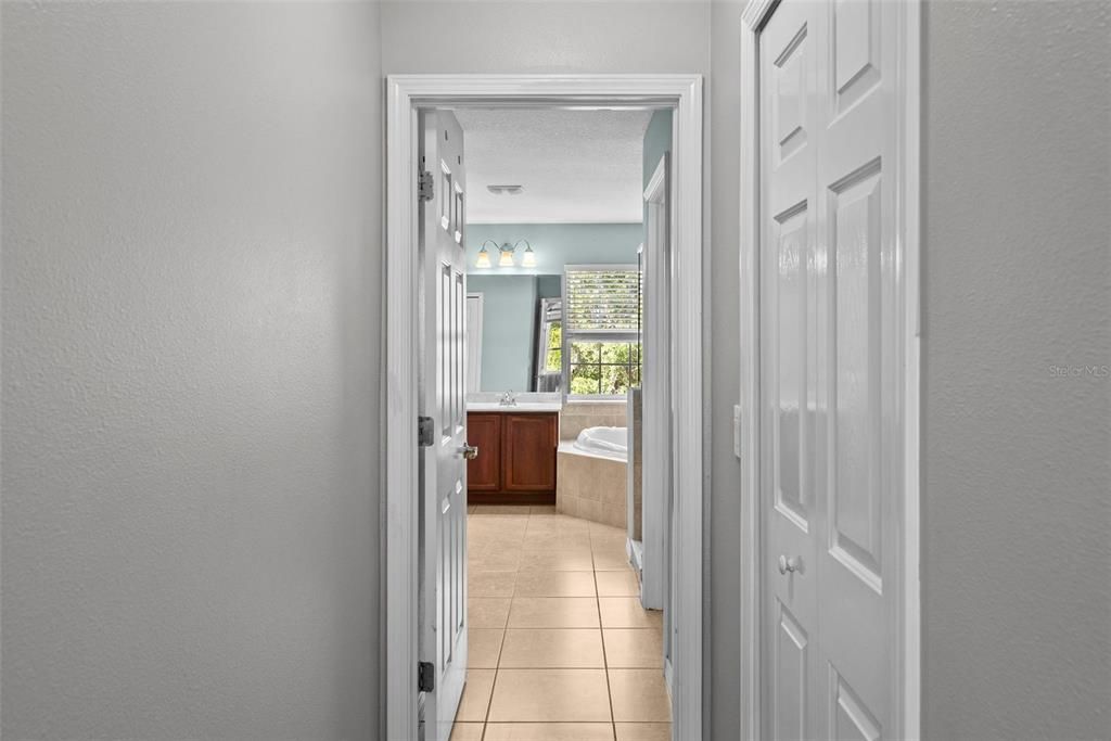 Activo con contrato: $690,000 (4 camas, 3 baños, 2953 Pies cuadrados)