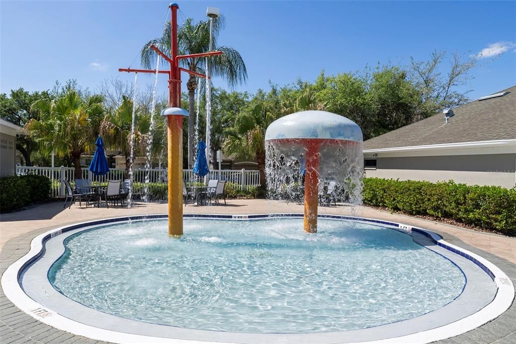 Activo con contrato: $690,000 (4 camas, 3 baños, 2953 Pies cuadrados)