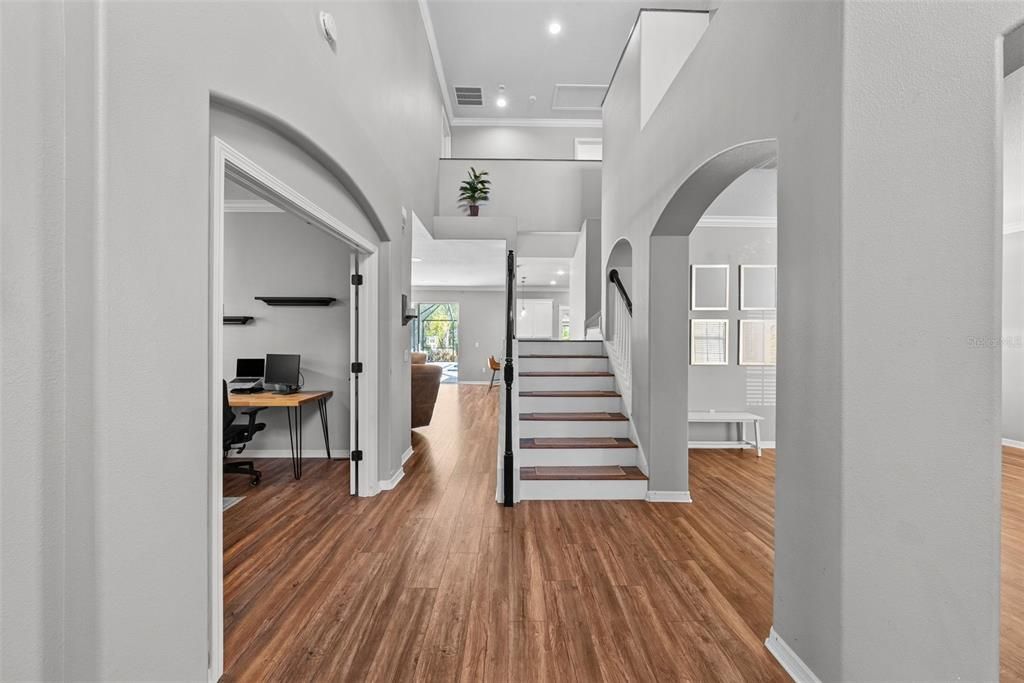 Activo con contrato: $690,000 (4 camas, 3 baños, 2953 Pies cuadrados)