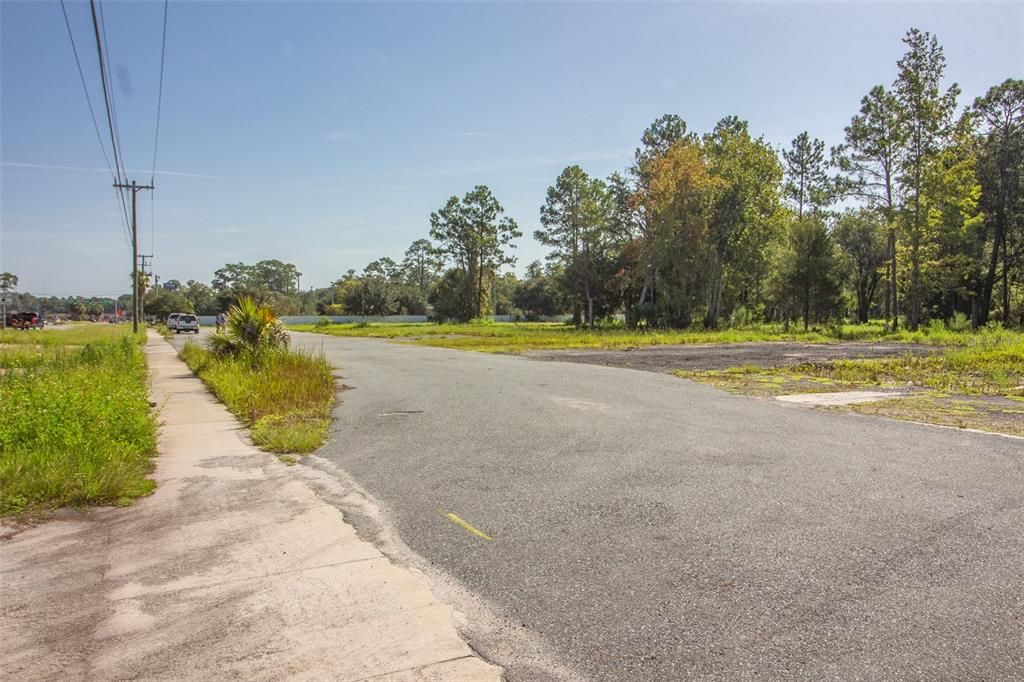 For Sale: $1,600,000 (7.00 acres)