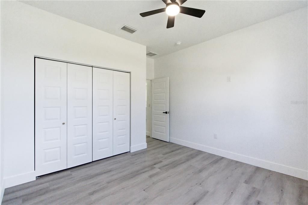 Active With Contract: $514,900 (3 beds, 2 baths, 1659 Square Feet)