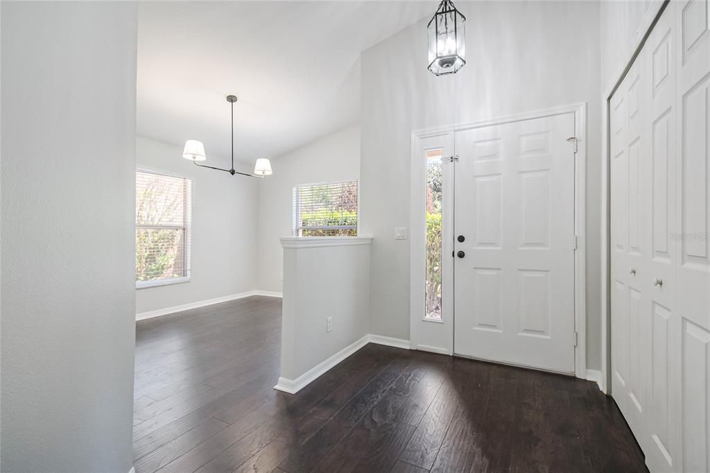 Active With Contract: $350,000 (3 beds, 2 baths, 1588 Square Feet)
