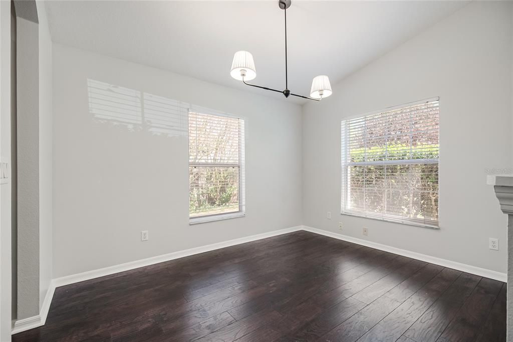 Active With Contract: $350,000 (3 beds, 2 baths, 1588 Square Feet)