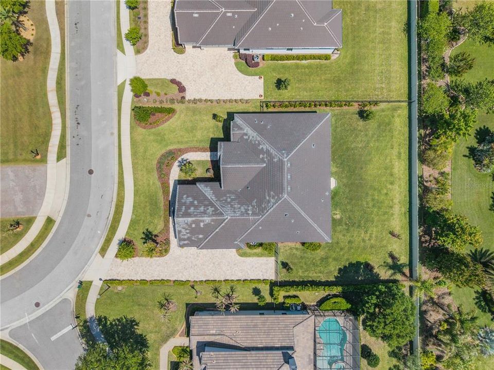 For Sale: $919,999 (4 beds, 3 baths, 2700 Square Feet)