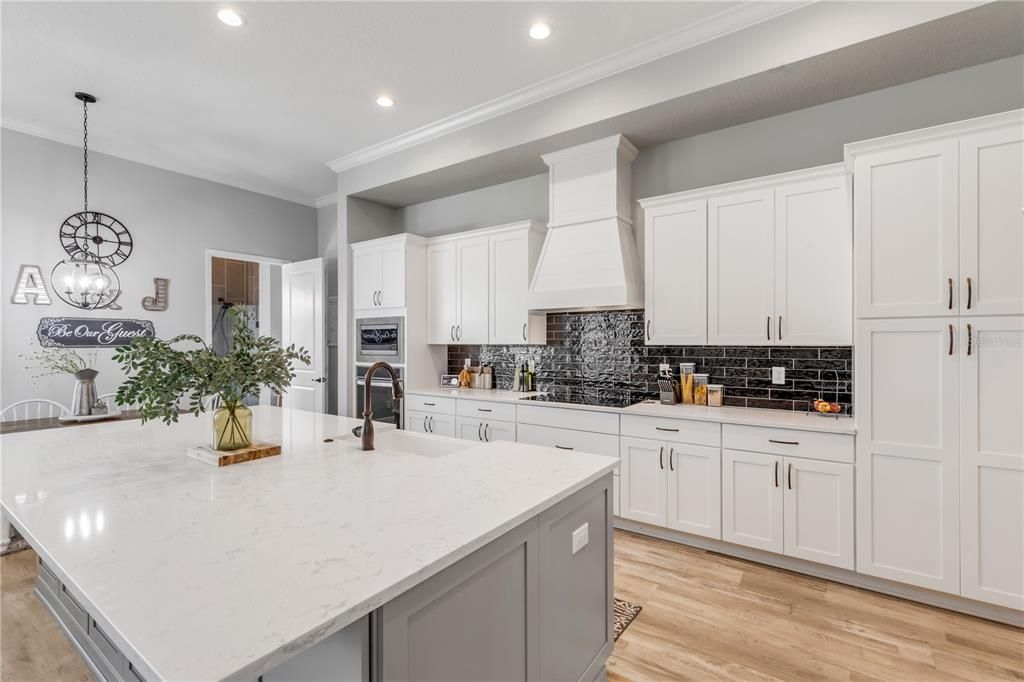 For Sale: $919,999 (4 beds, 3 baths, 2700 Square Feet)