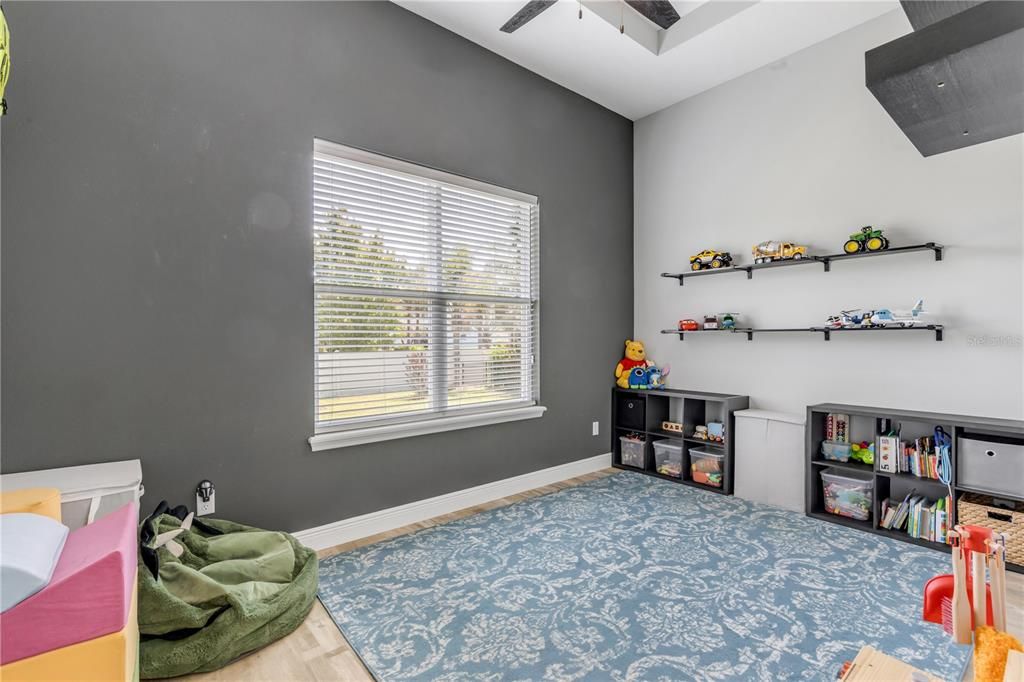 For Sale: $919,999 (4 beds, 3 baths, 2700 Square Feet)